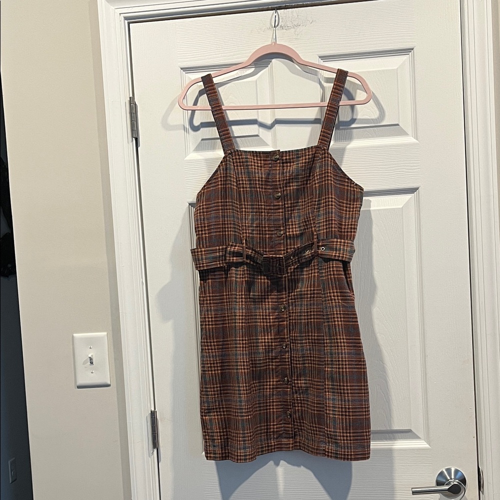 American Eagle Outfitters Y2K, Brown Plaid Mini Dress With Matching Belt. Size M